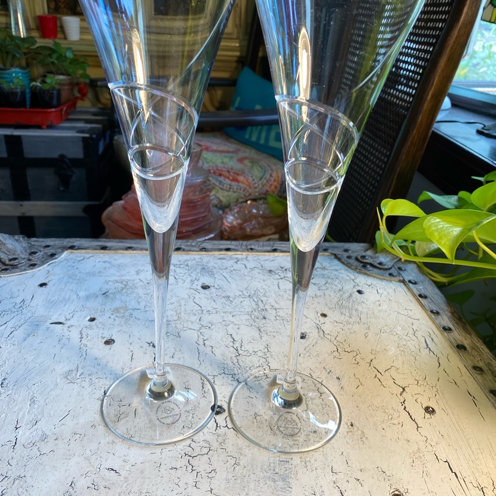 2 NWT Lenox 11 1/8” Adorn Fluted Champagne Toasting Goblets
